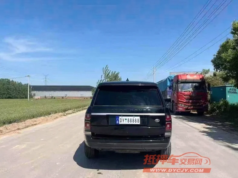 路虎揽胜行政 驾驶室