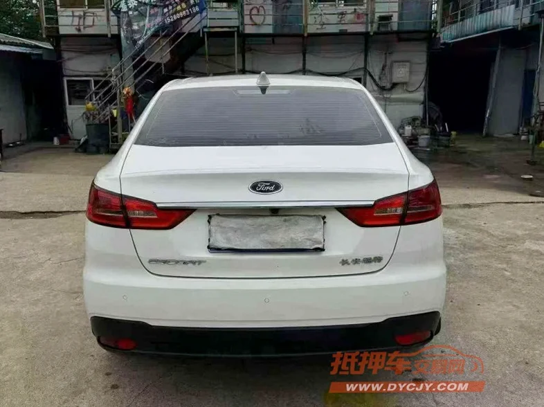 福特福睿斯 内饰前排