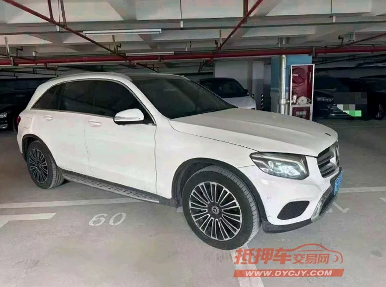 奔驰GLC 正面外观三
