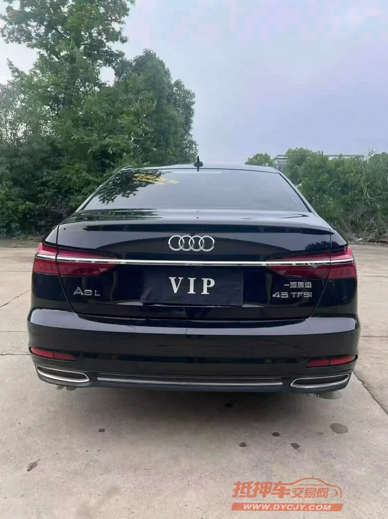奥迪A6L 驾驶室