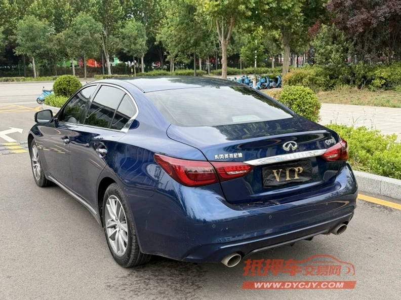 英菲尼迪Q50L 正面外观二