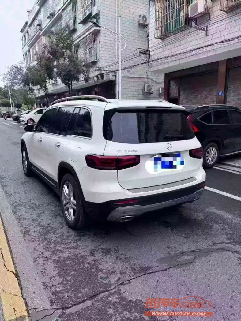 奔驰GLB 驾驶室