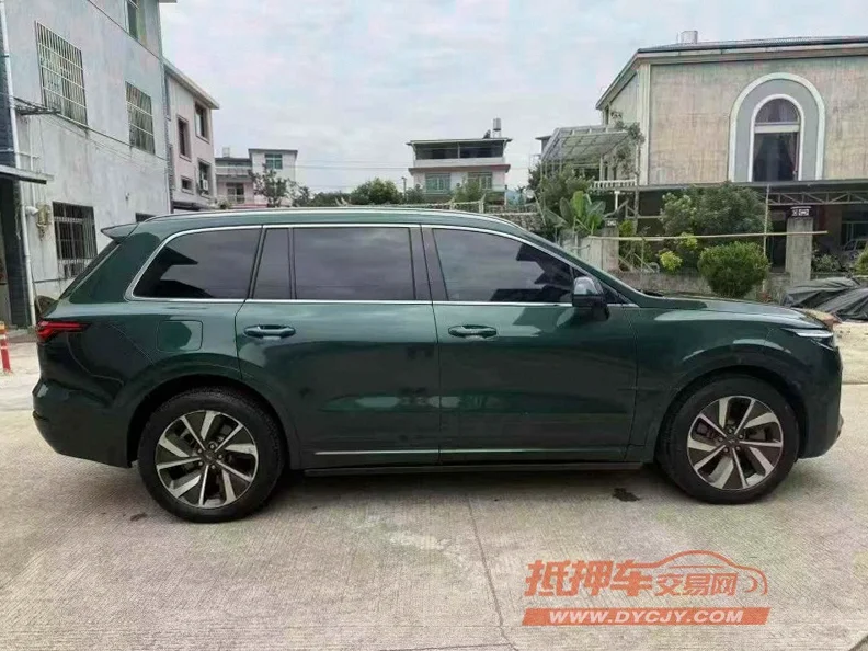 理想ONE 内饰后排