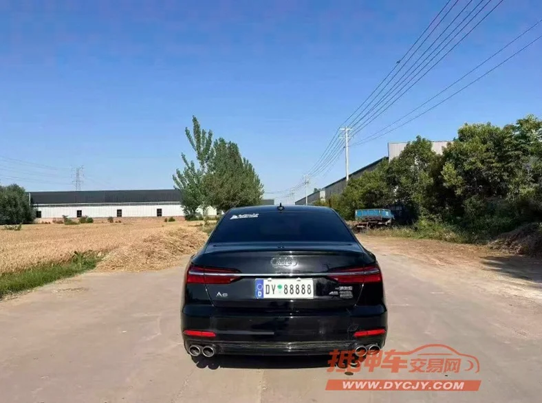 奥迪A6L 驾驶室