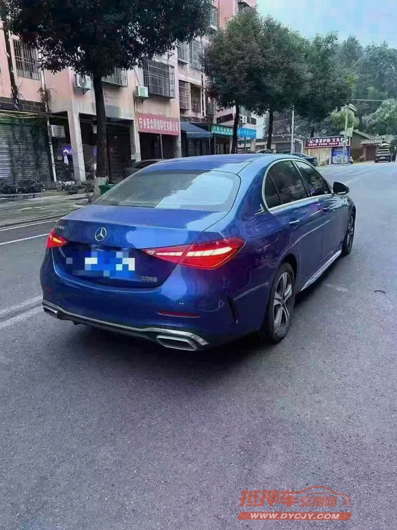 奔驰C 内饰前排
