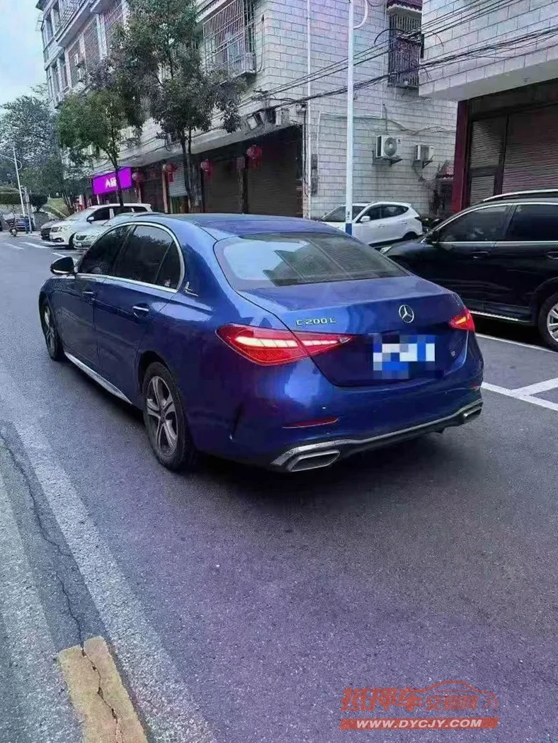 奔驰C 内饰后排