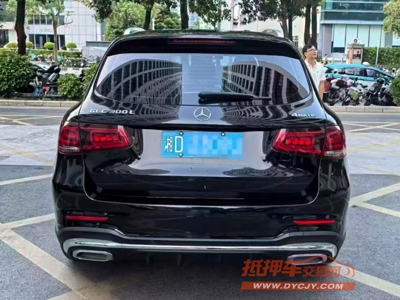奔驰GLC 内饰后排