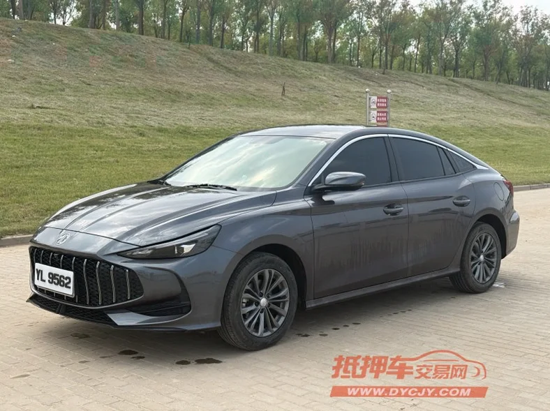 名爵5 后面外观二