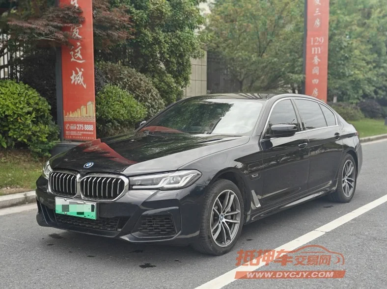 宝马5系 正面外观三