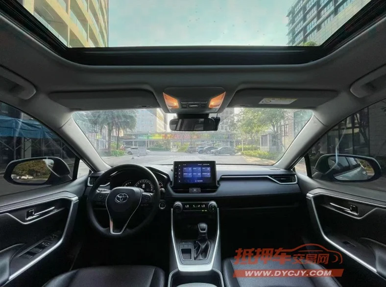 丰田RAV4荣放 后面外观三