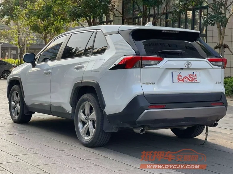 丰田RAV4荣放 内饰前排