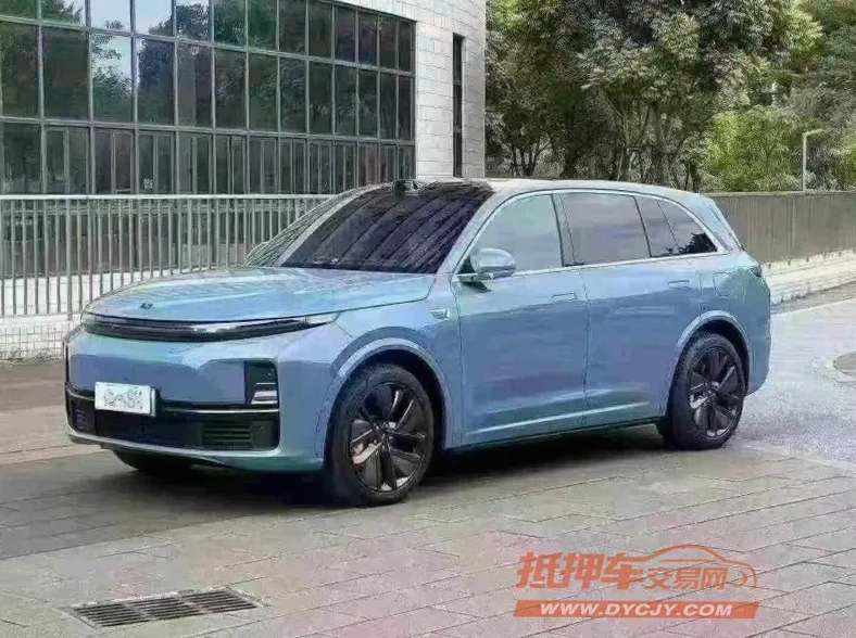 理想L7 正面外观三