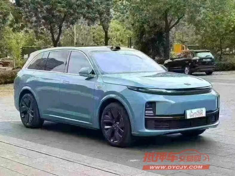 理想L7 正面外观二