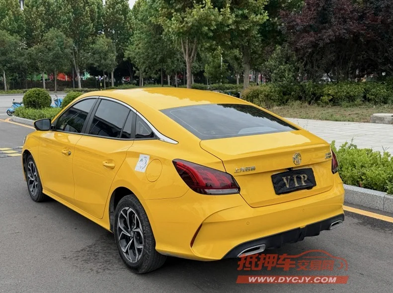名爵5 后面外观一
