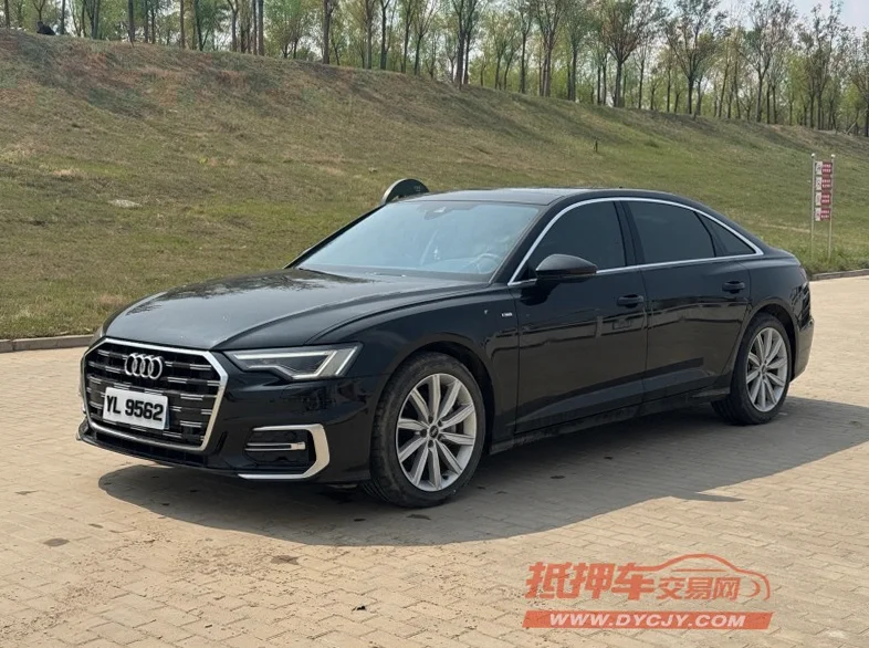 奥迪A6L 正面外观三