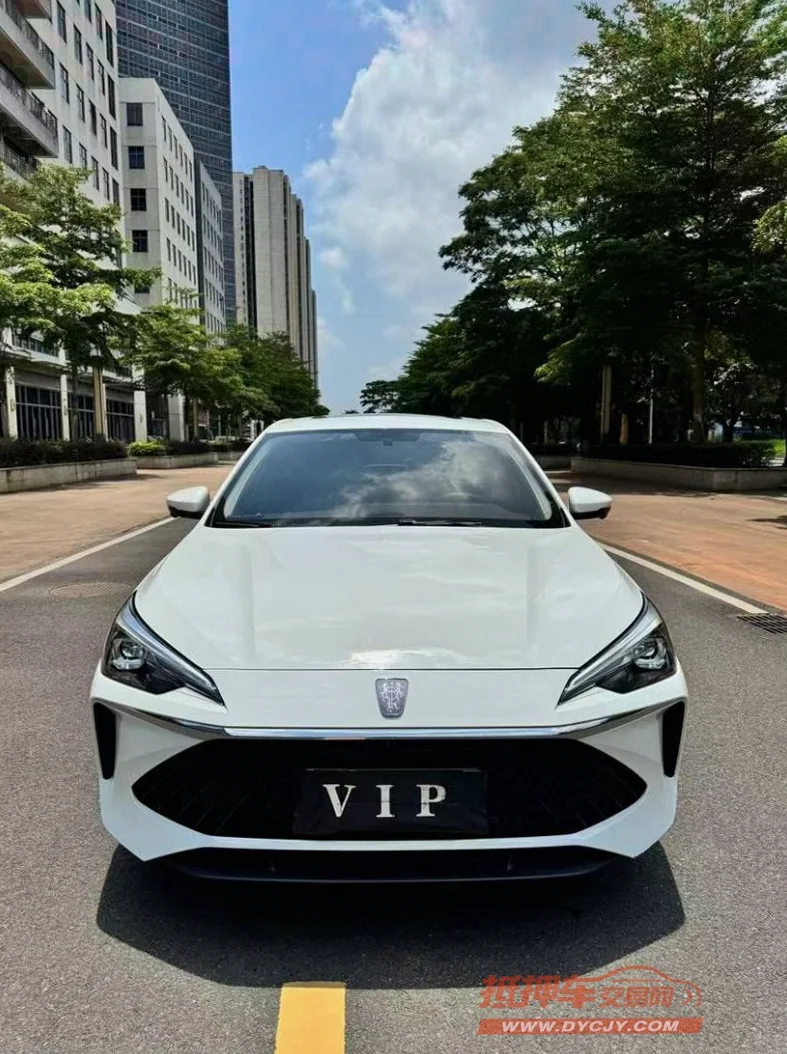2024款 荣威 i5 | 江门