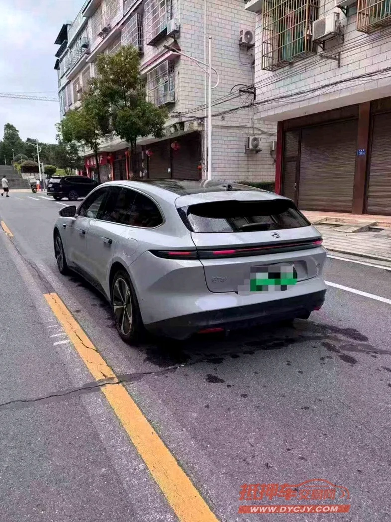 蔚来ET5 驾驶室