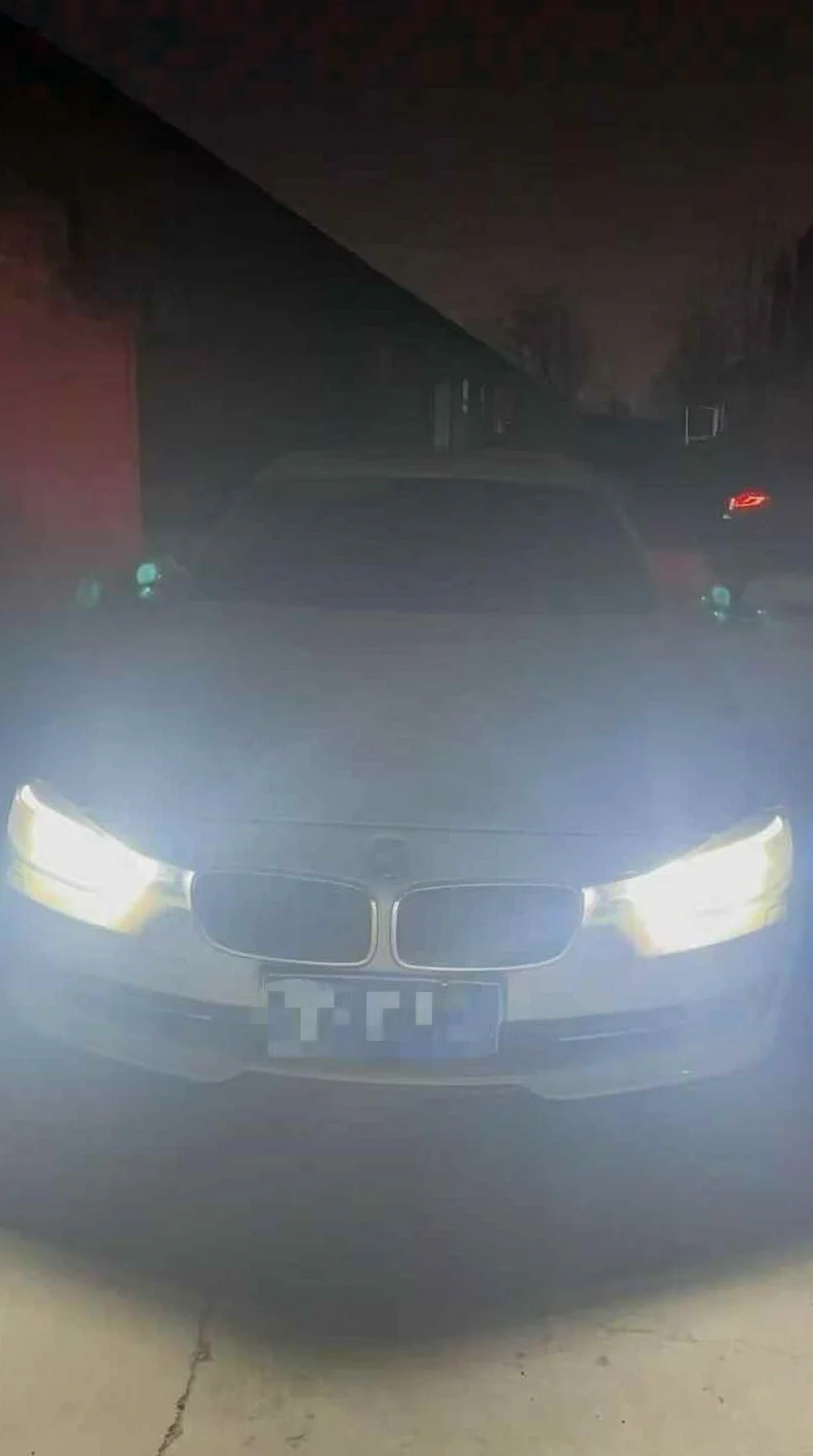 15年宝马320Li 2.0T高配