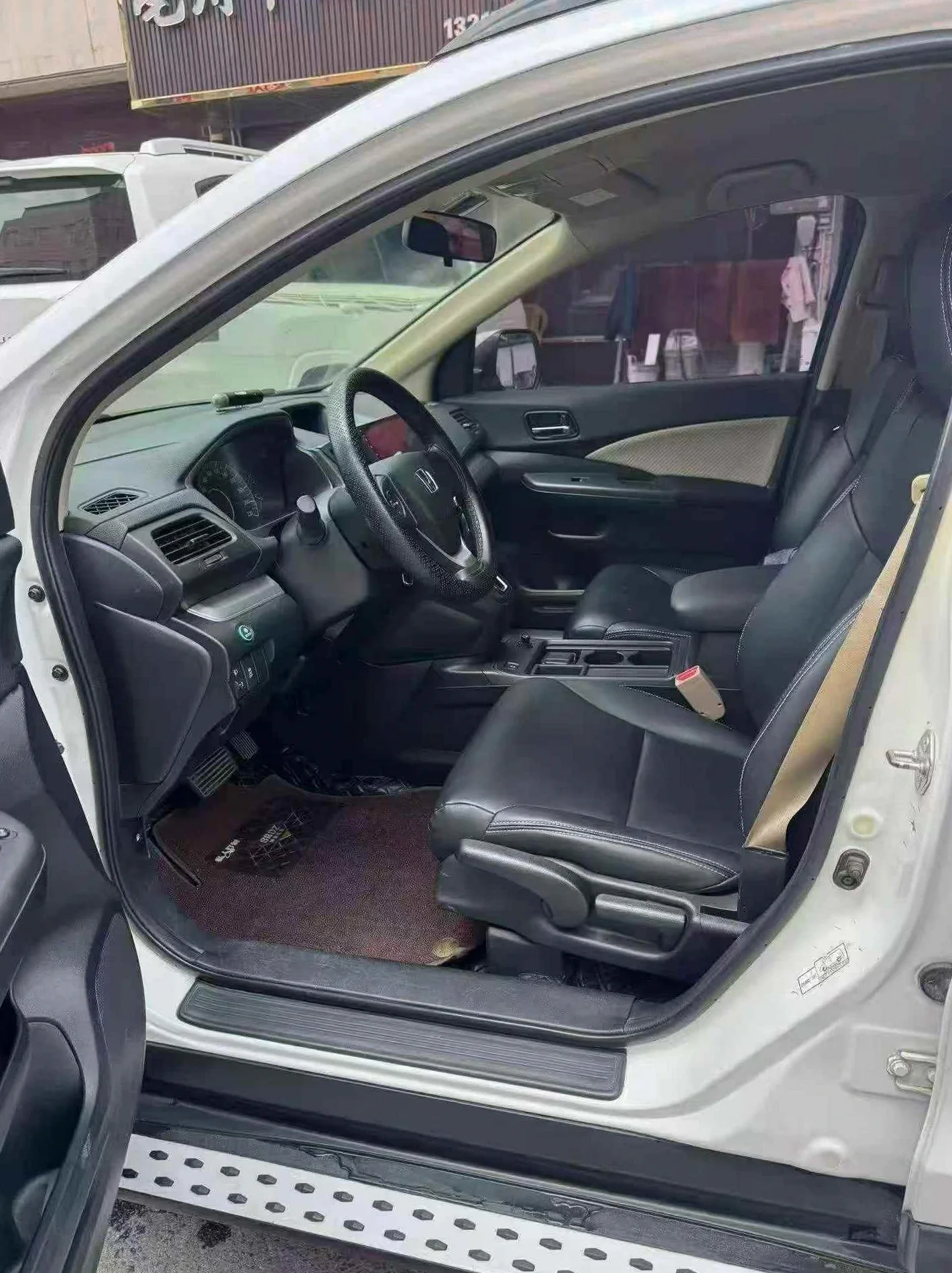 本田CRV 后面外观二
