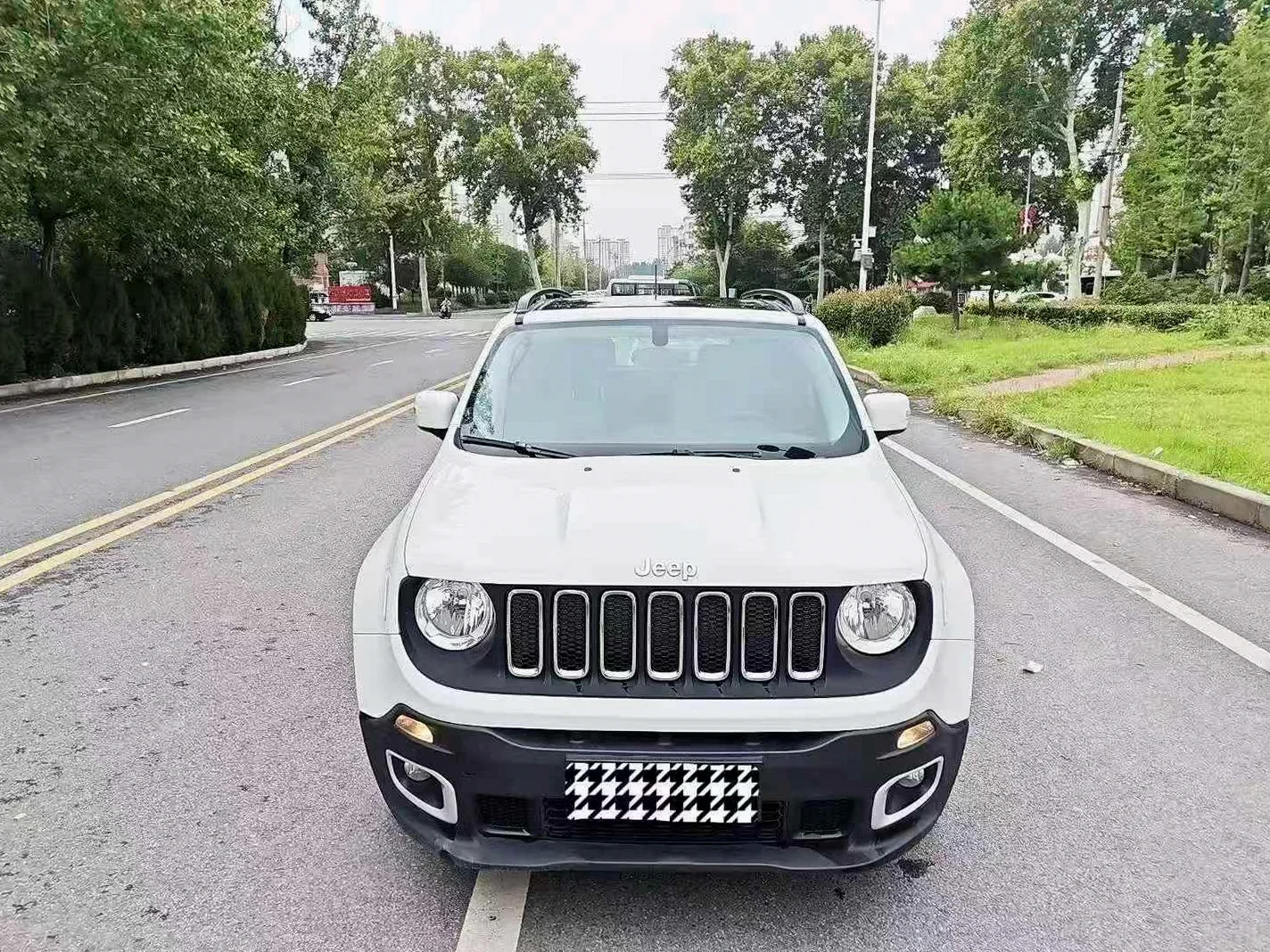 18年Jeep自由侠 1.4T全景天窗