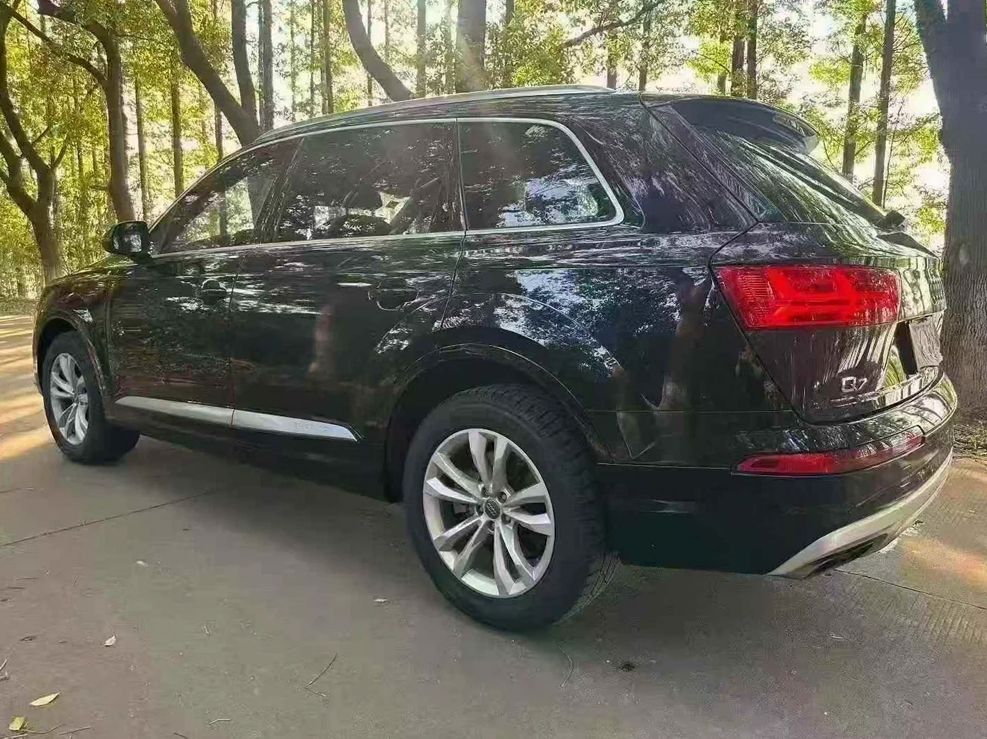 奥迪Q7 驾驶室