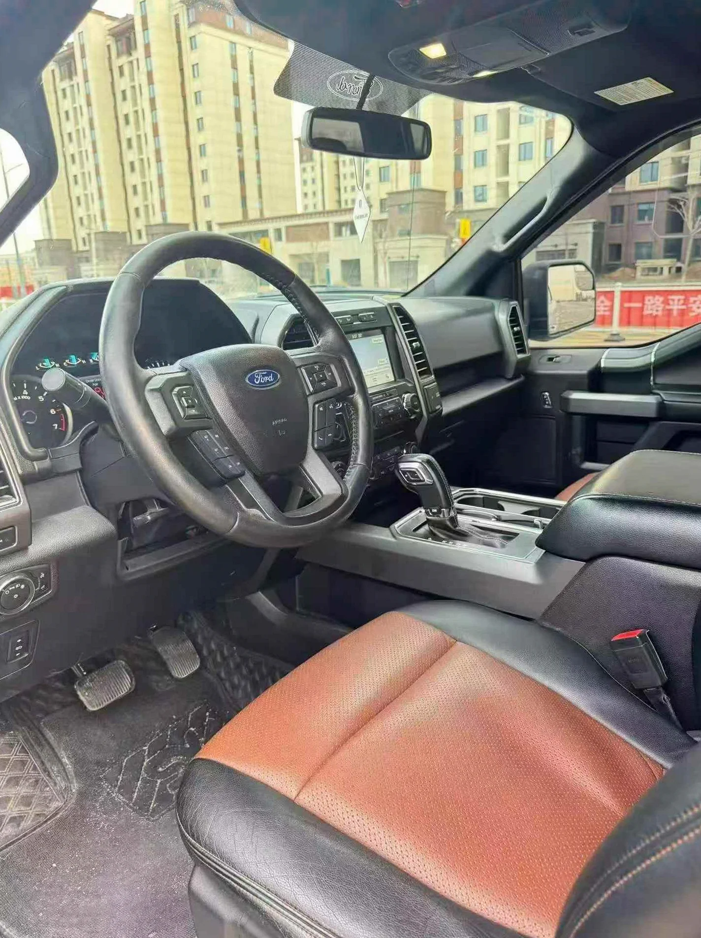 福特F-150 后面外观三
