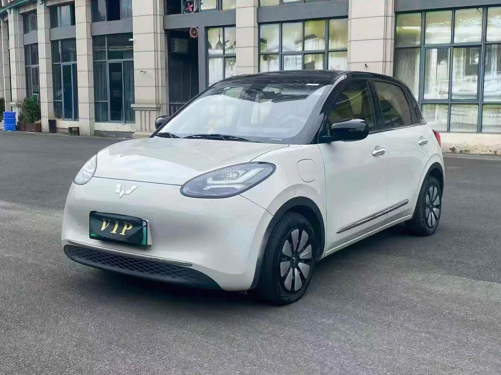 五菱汽车缤果 正面外观三