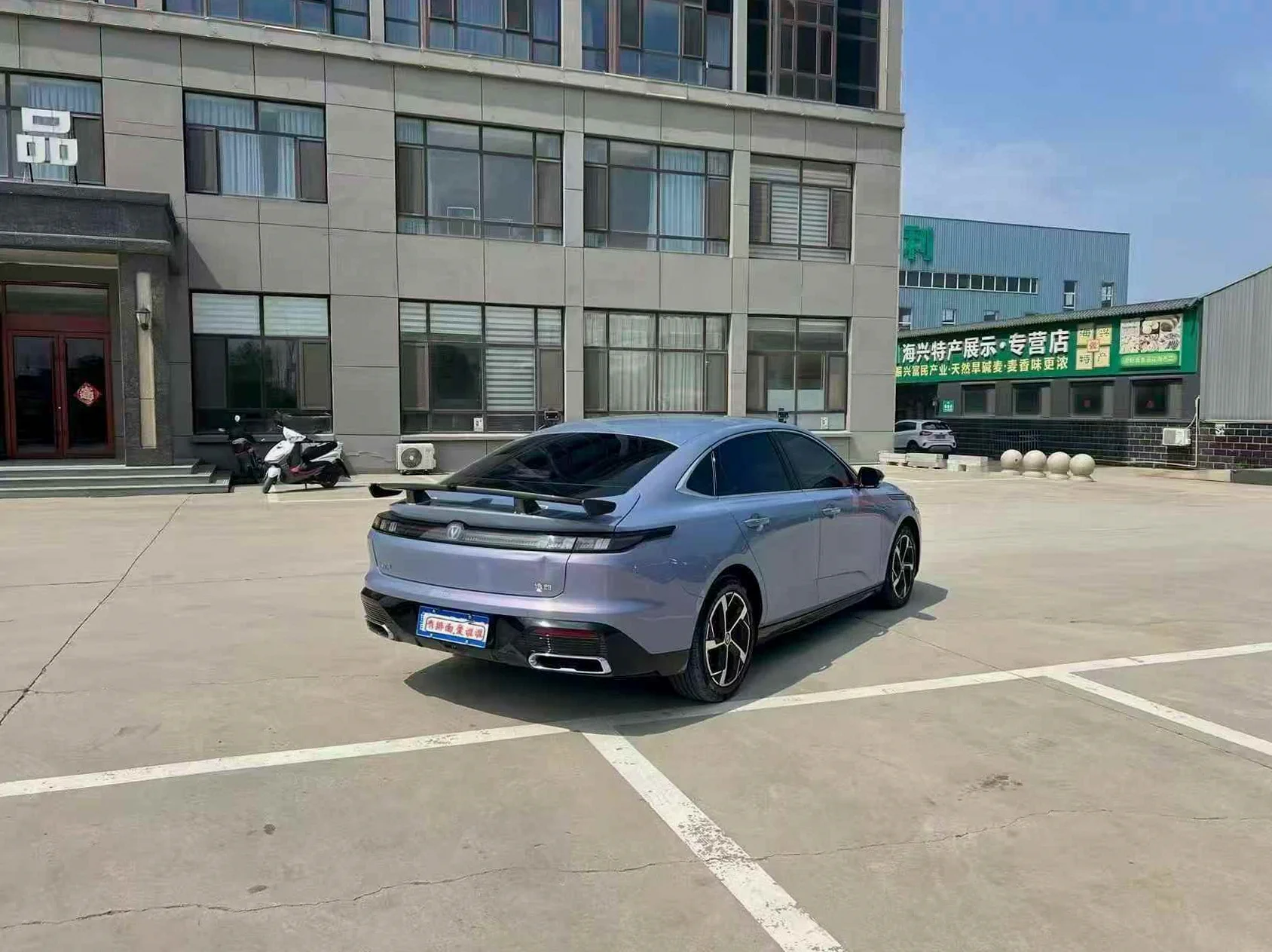 长安汽车逸动 后面外观二