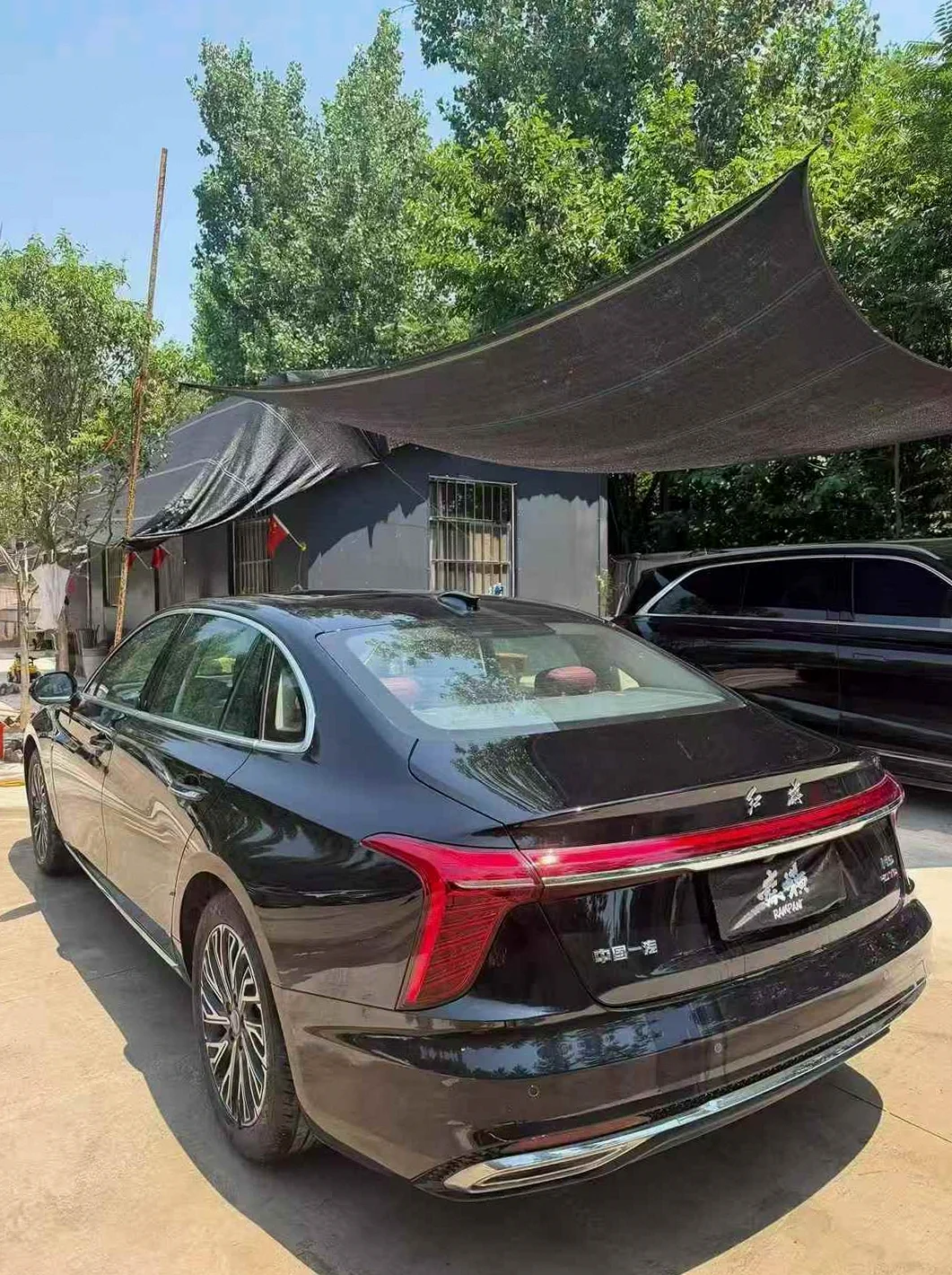 红旗H5 后面外观一