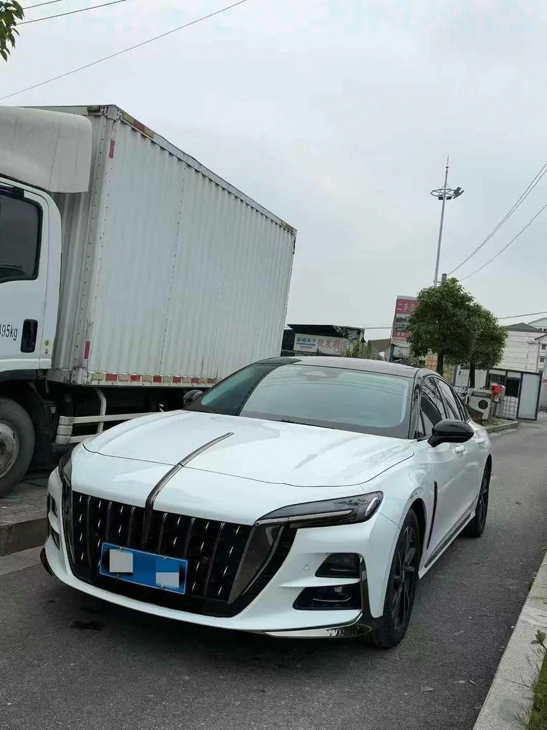 红旗H6 正面外观三