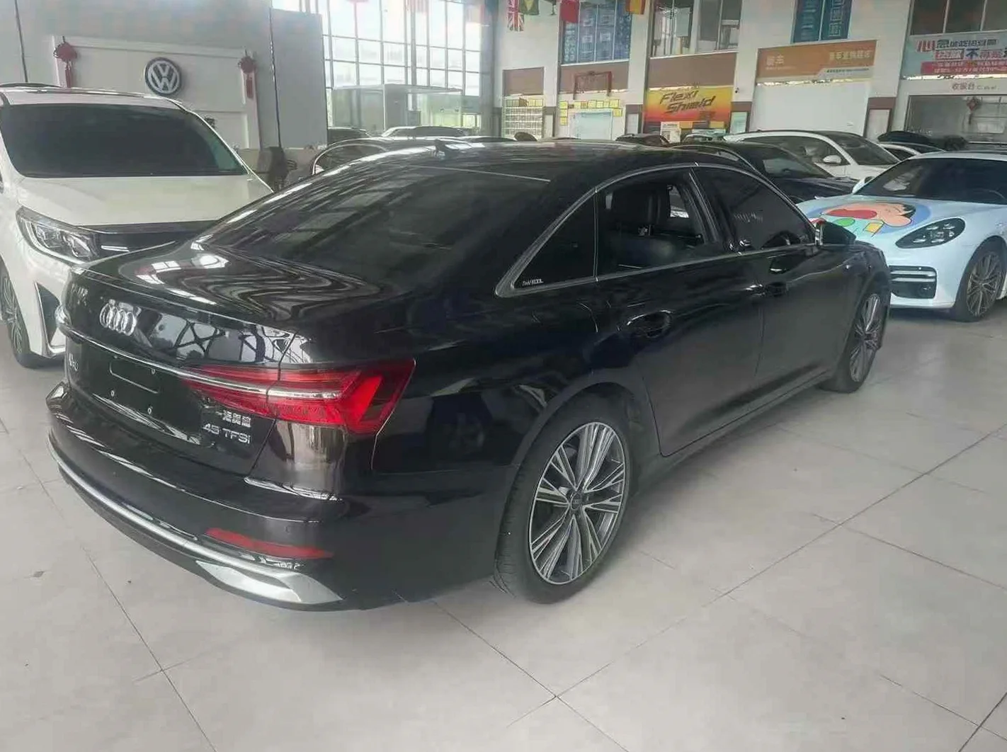 奥迪A6L 后面外观二