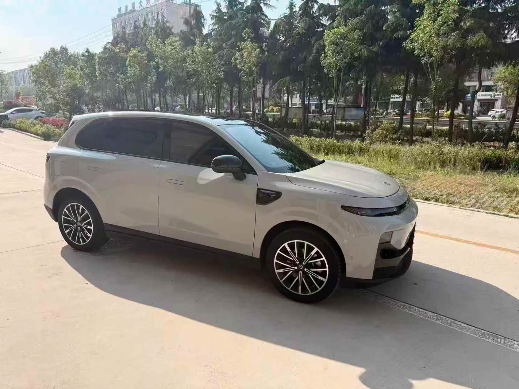 零跑汽车B10 后面外观三