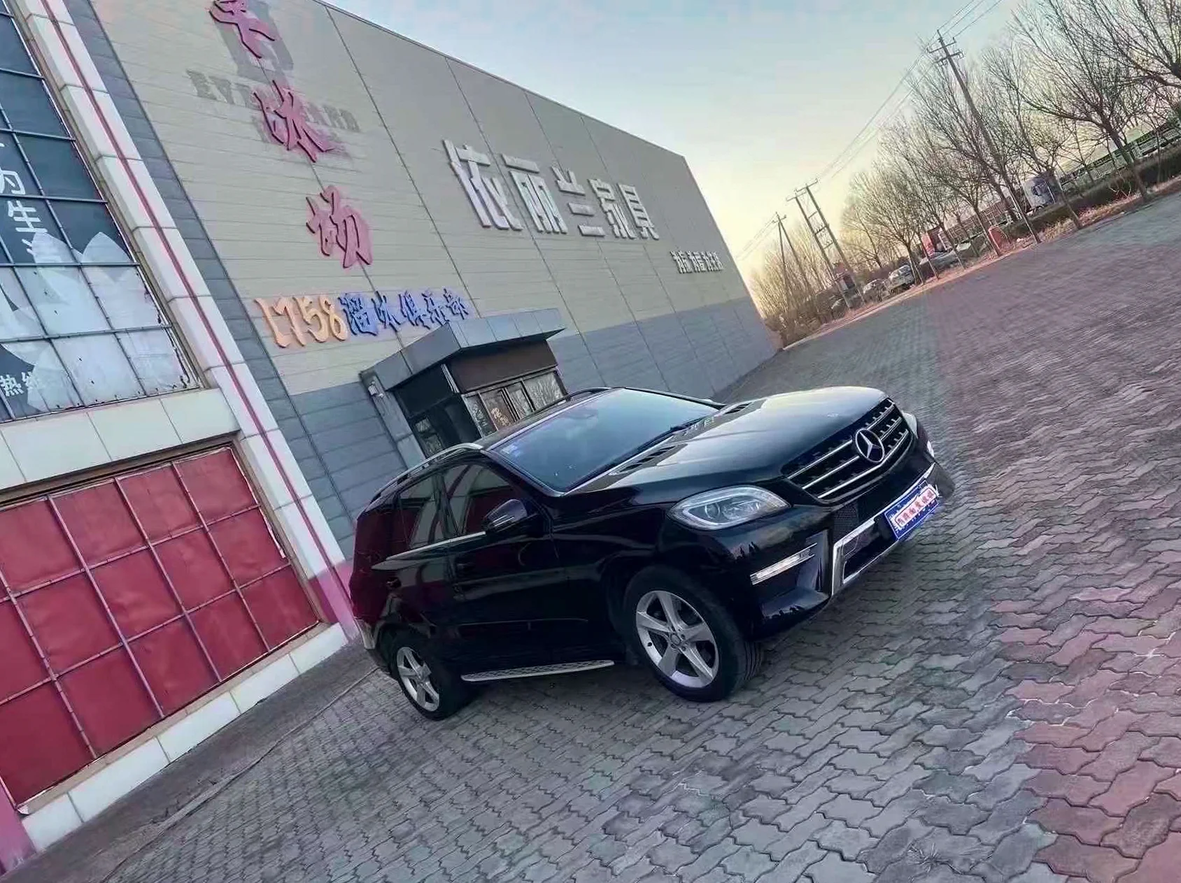 奔驰ML 正面外观二