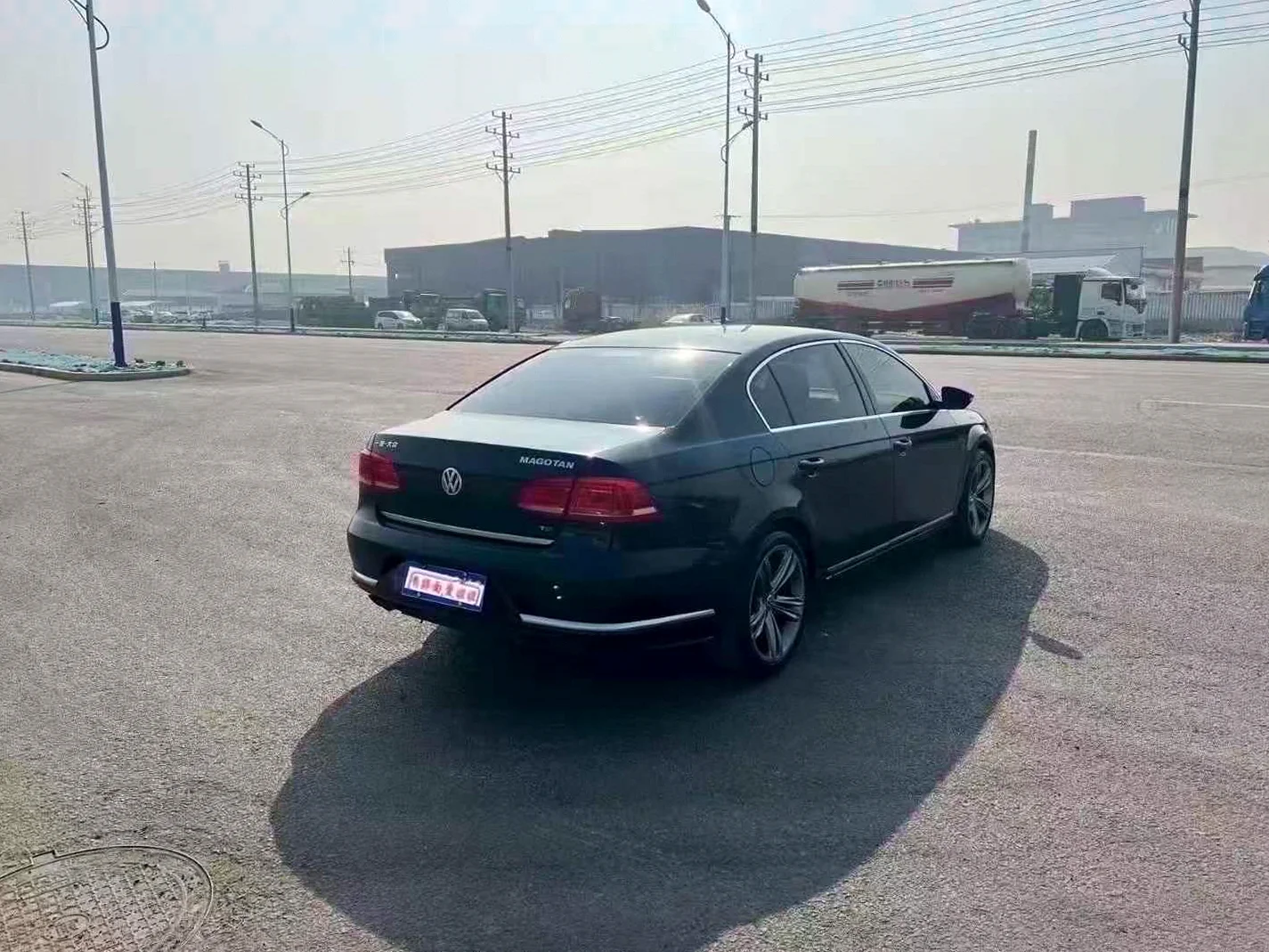 大众迈腾 后面外观三
