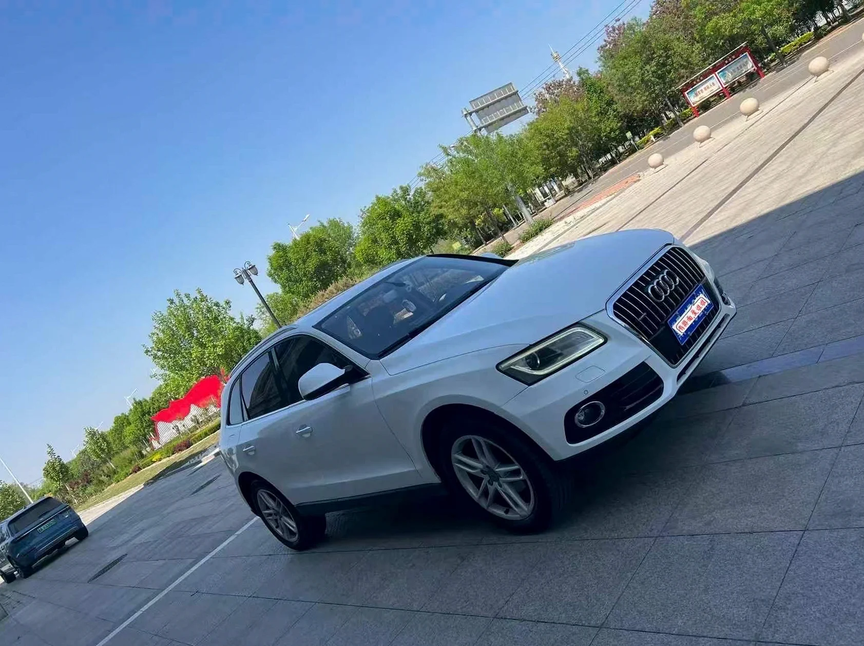 奥迪Q5 正面外观二
