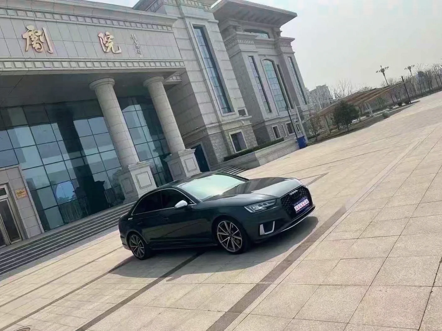 奥迪TT 正面外观三