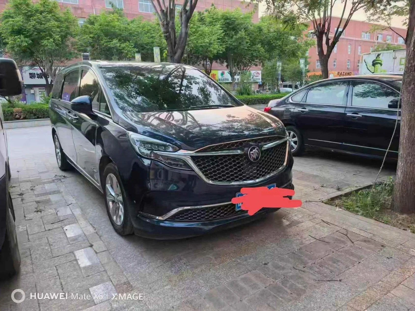 奔驰GL 正面外观三