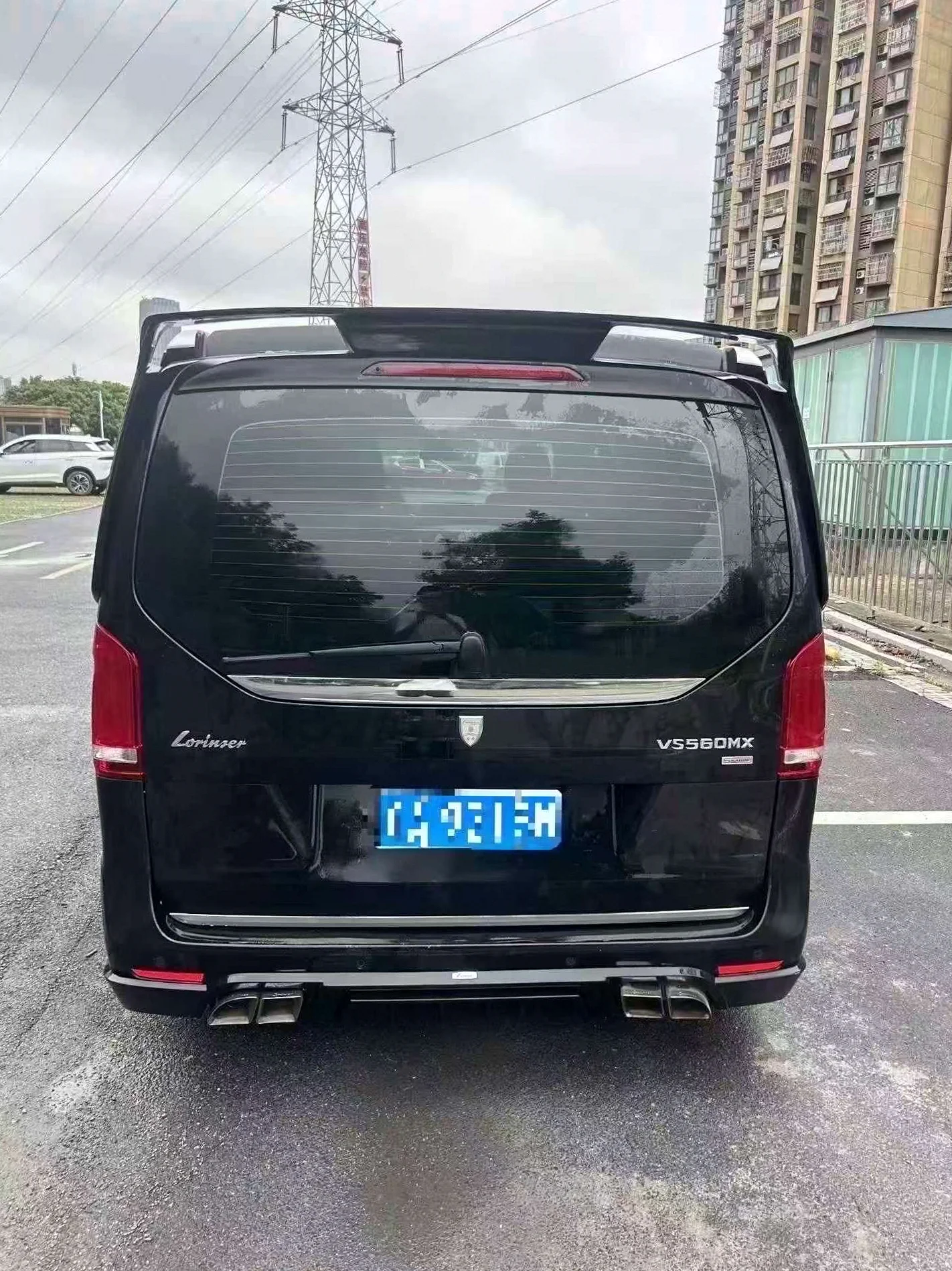 奔驰威霆 驾驶室