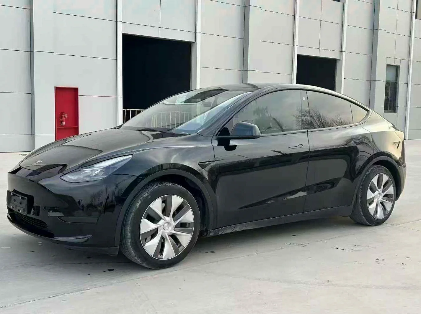 特斯拉MODEL 正面外观三