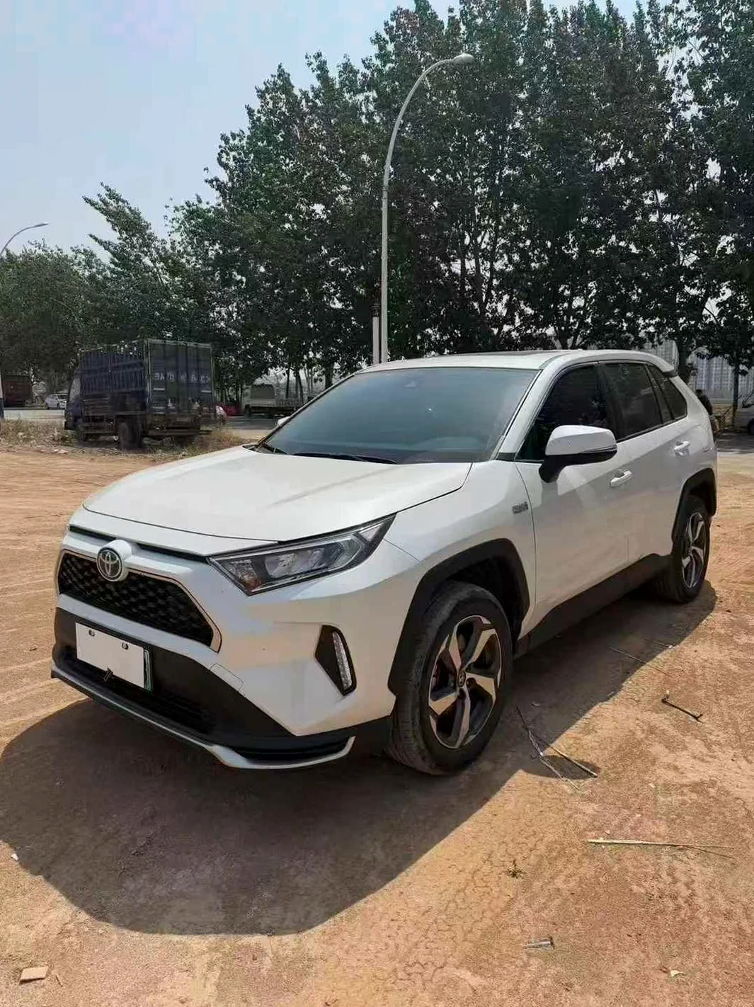 丰田RAV4 正面外观三