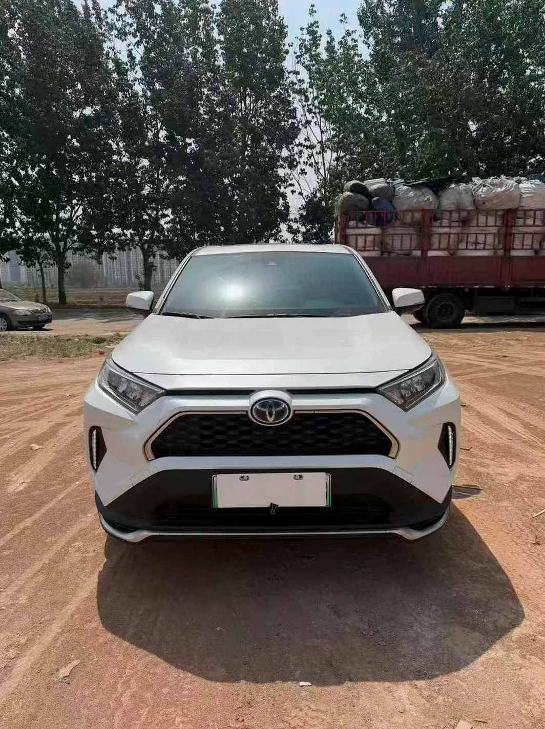 丰田RAV4 正面外观二