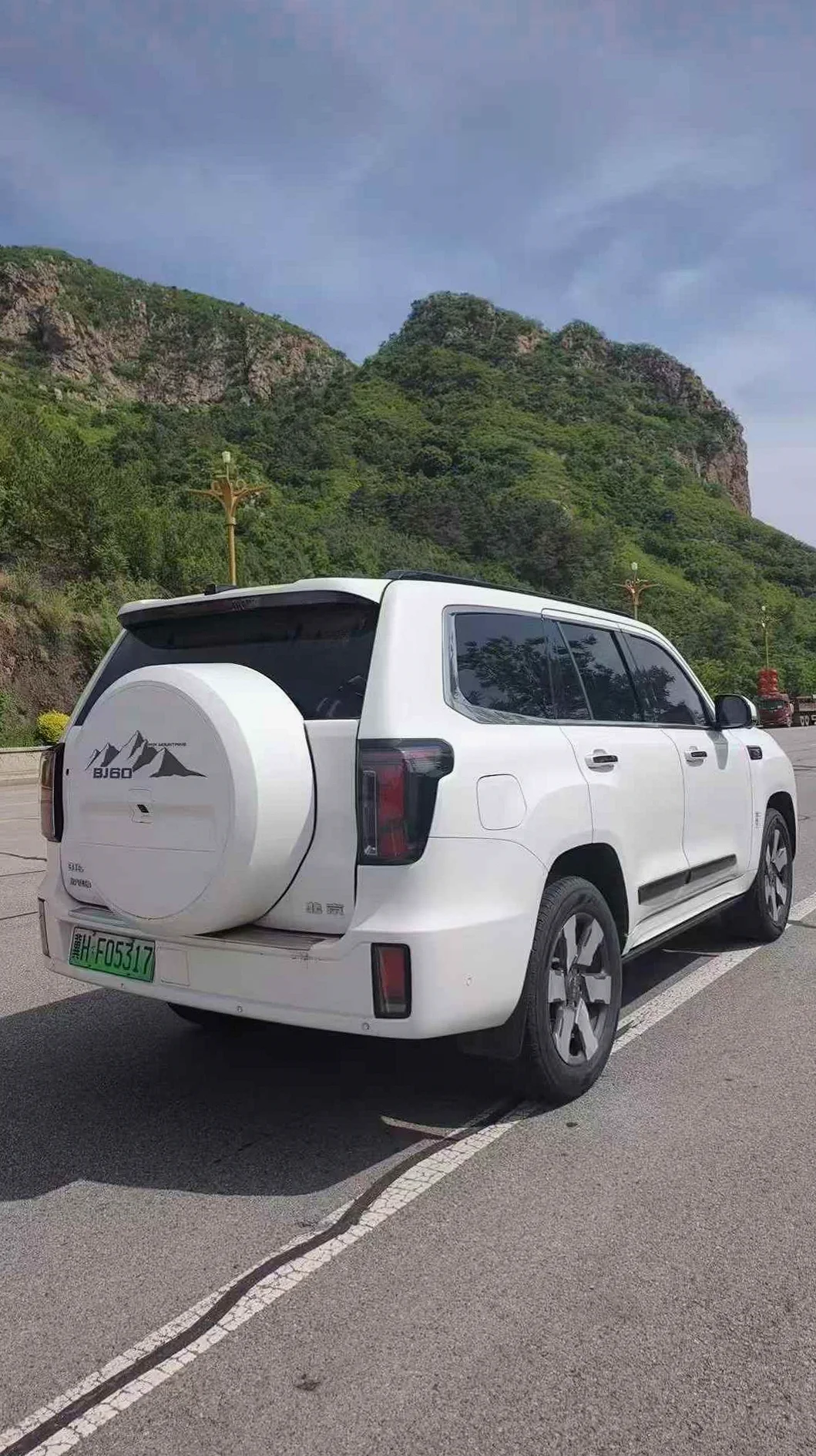北京BJ60 后面外观一