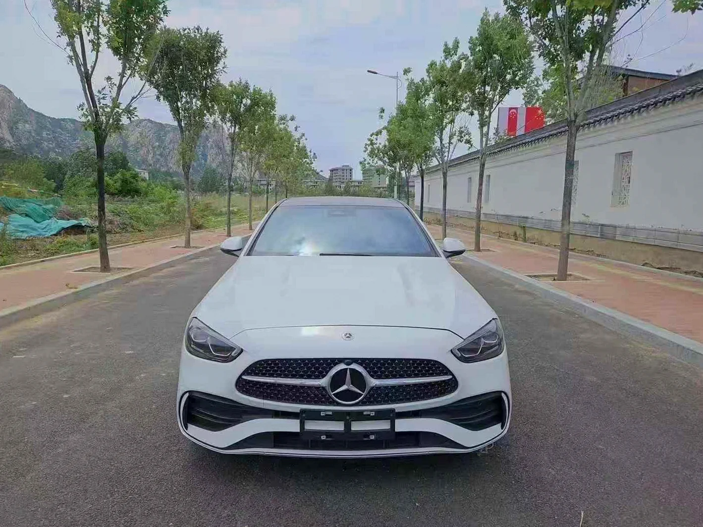 奔驰C 正面外观二