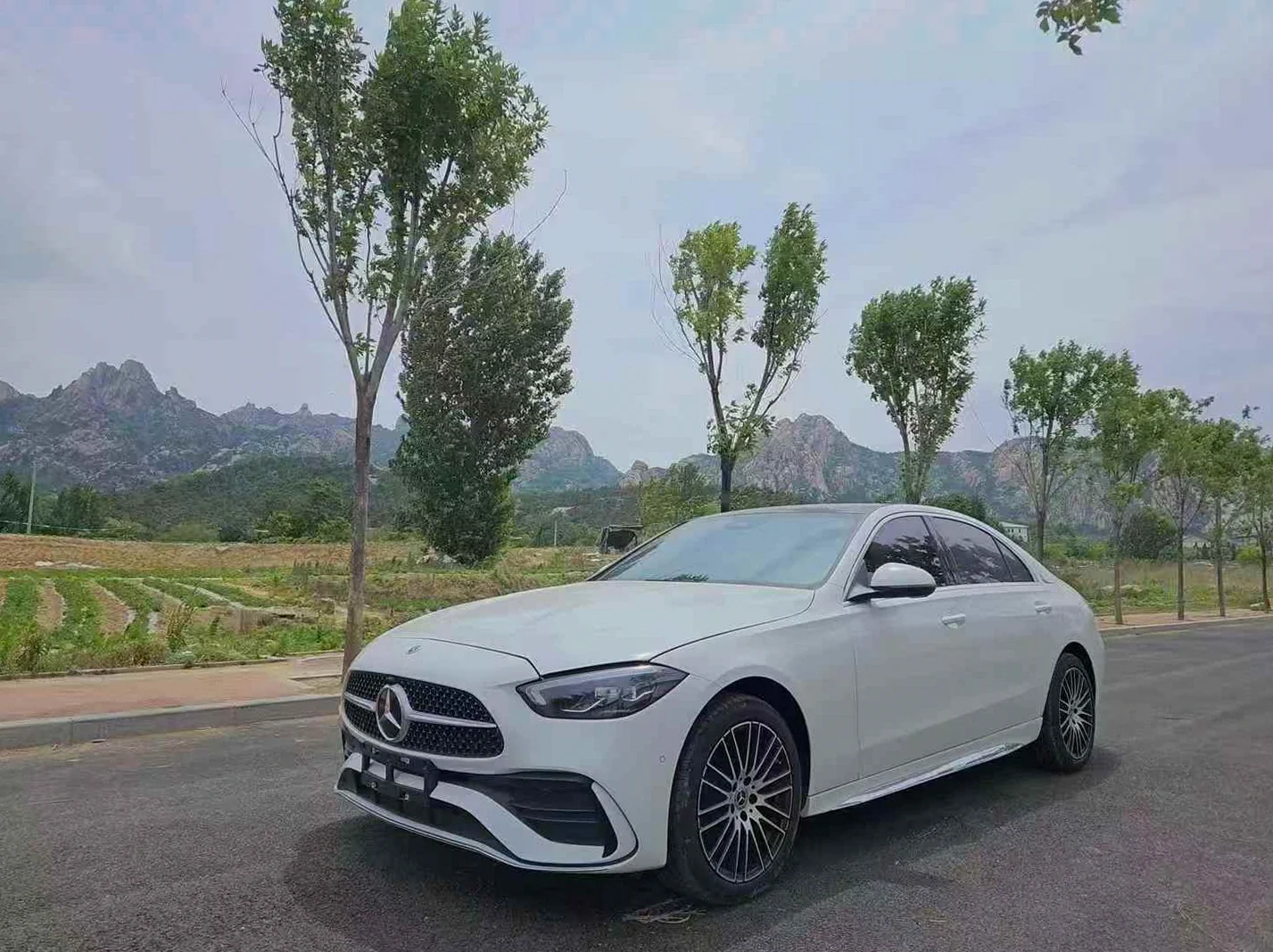 奔驰C 正面外观三