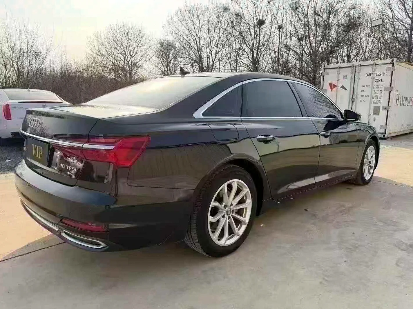 奥迪A6L 后面外观二