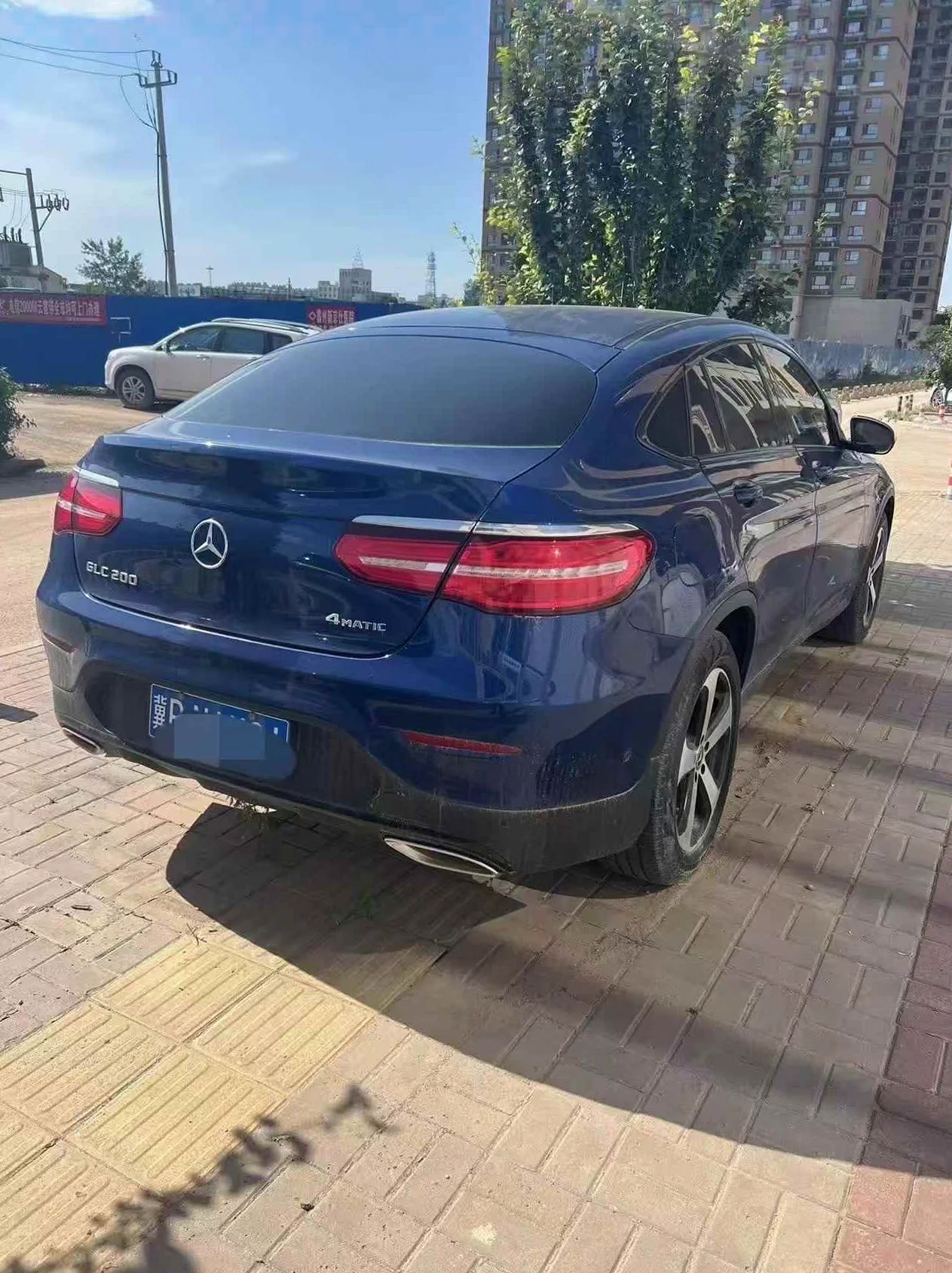 奔驰GLC 正面外观二