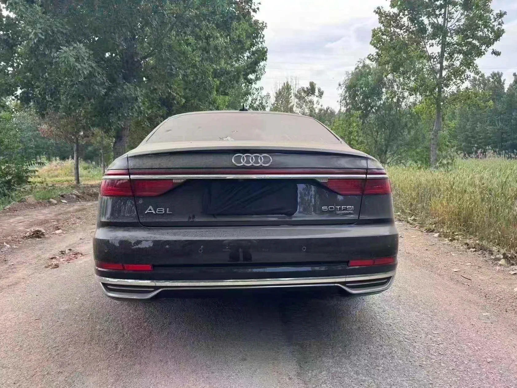 奥迪A8L 驾驶室