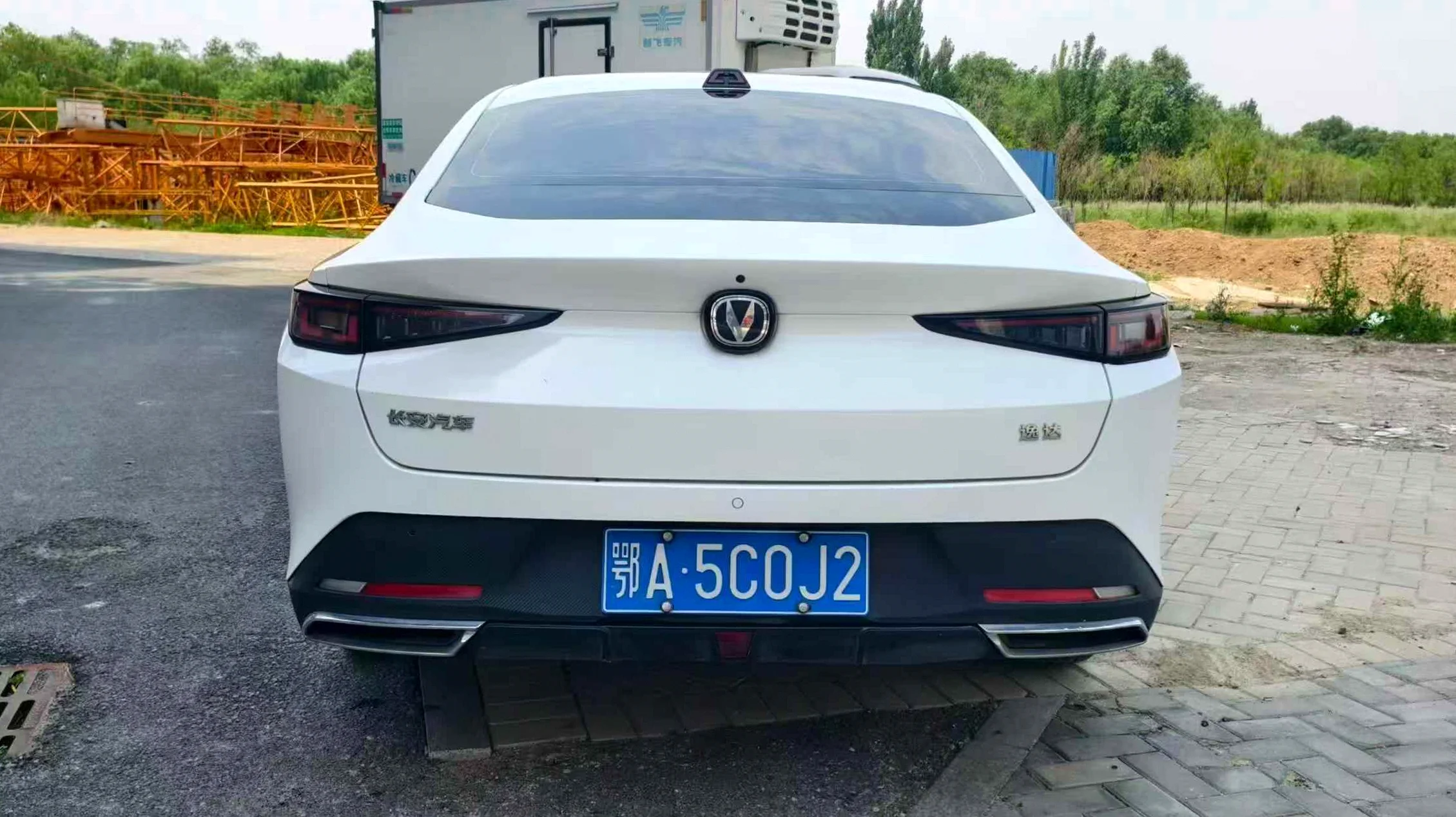 长安汽车逸达 后面外观二