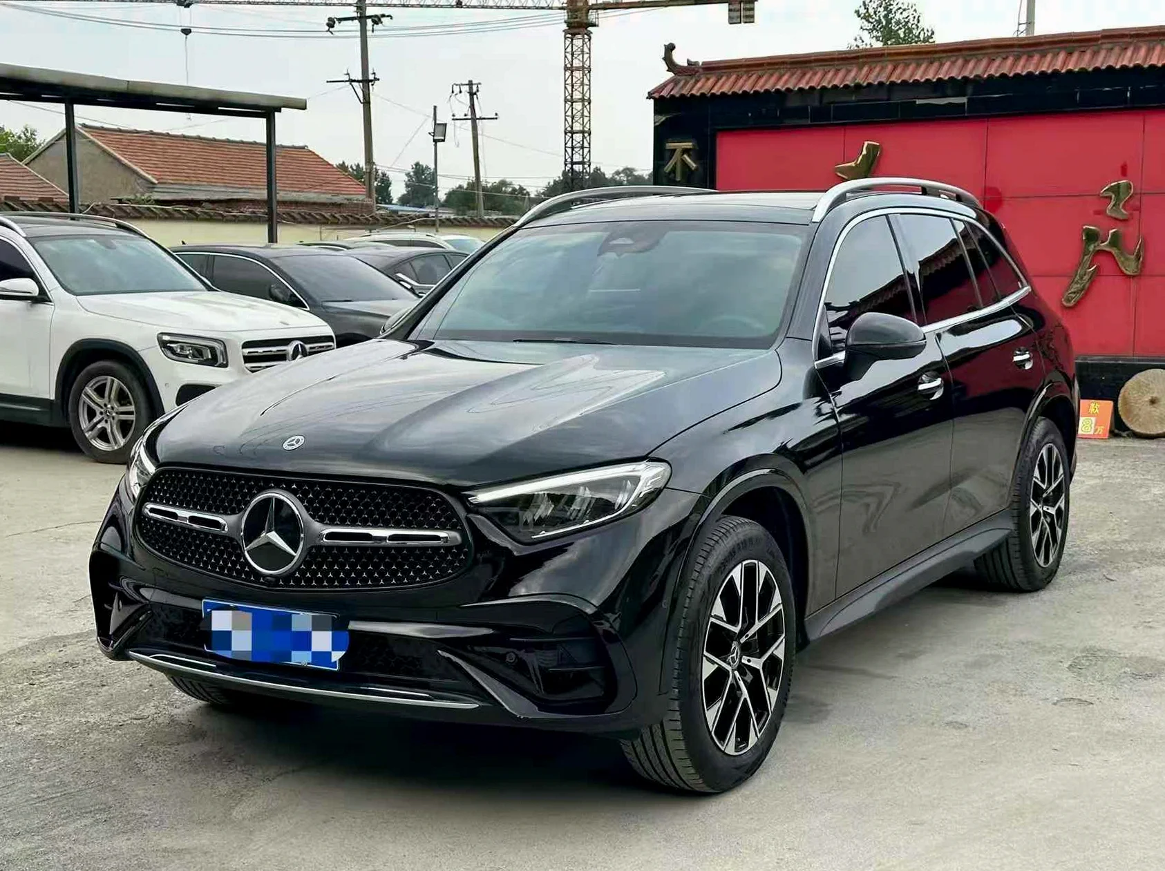 奔驰GLC 正面外观三