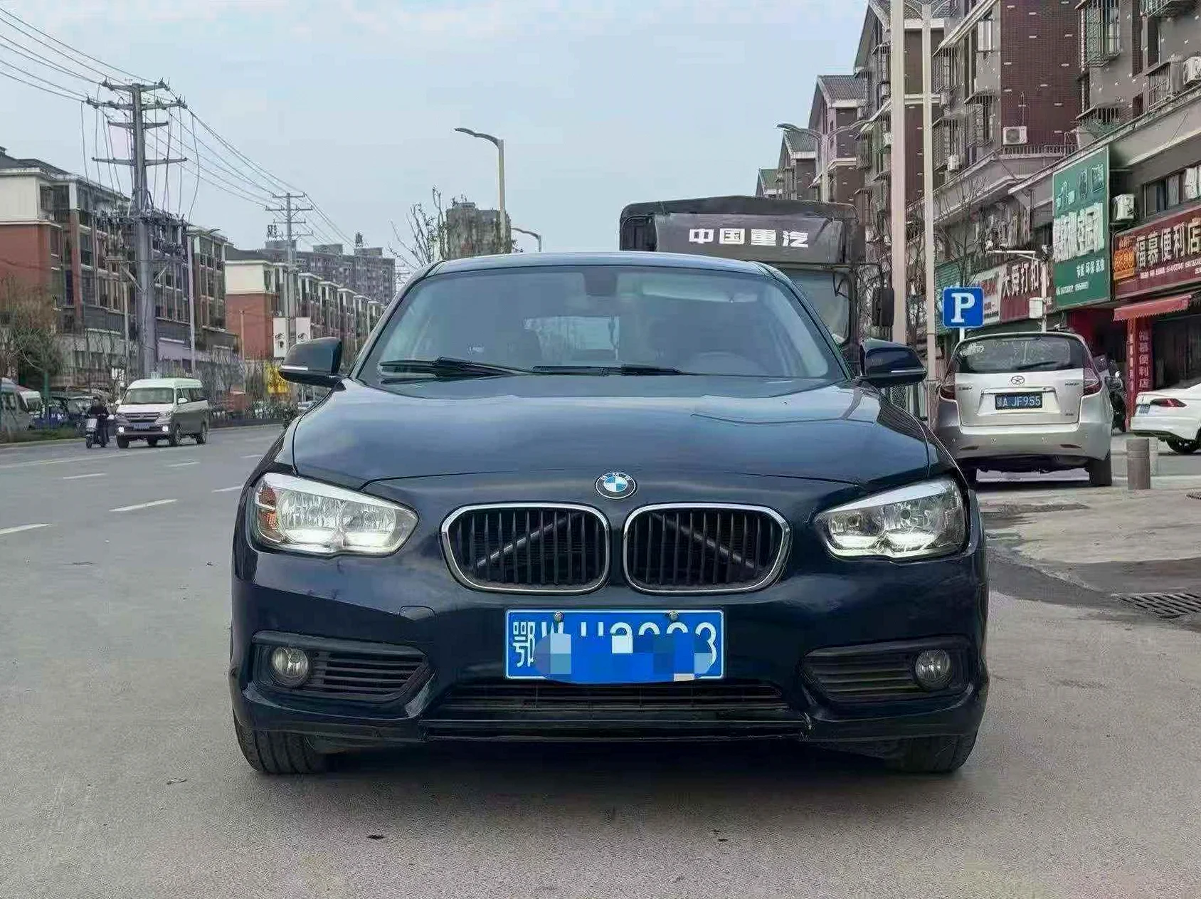 宝马1系 正面外观二